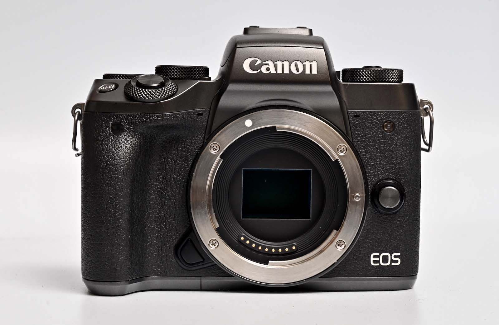 Canon EOS M5